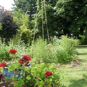  Hébergement de vacances Rendez-vous Au Jardin